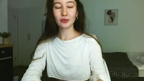 Snapshot of rebecca_demure18 chatting on 15, 12, 2024 Lets talk here 33. online show from 15, 12, 2024