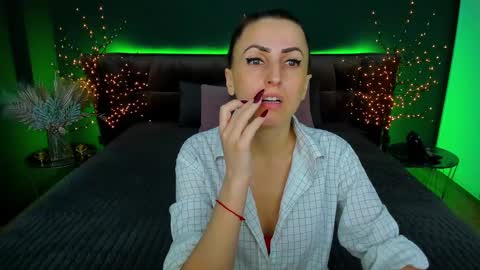 rebecca_diamonds online show from 29, 1, 2025