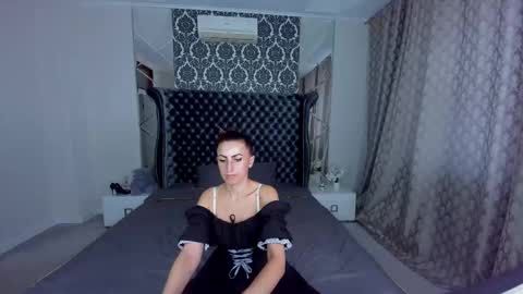 rebecca_diamonds online show from 8, 10, 2025