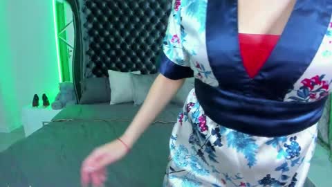 rebecca_diamonds online show from 23, 11, 2025