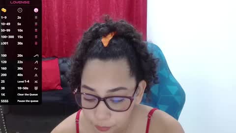 Snapshot of rebecca_mils chatting on 23, 2, 2025 R E B E C A online show from 23, 2, 2025