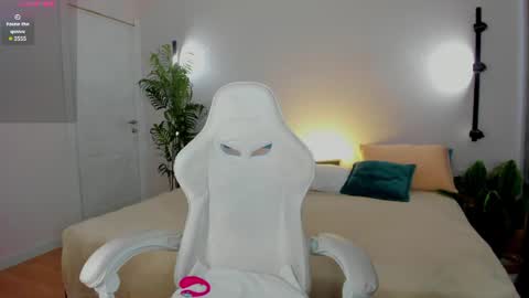Snapshot of rebecca_vargas chatting on 24, 7, 2026 Rebecca online show from 24, 7, 2026