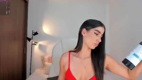 Snapshot of rebeccabaxter chatting on 14, 6, 2026 Rebecca online show from 14, 6, 2026