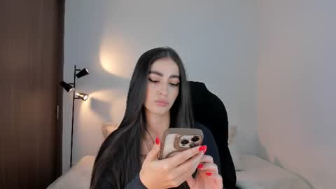 Snapshot of rebeccabaxter chatting on 16, 7, 2026 Rebecca online show from 16, 7, 2026