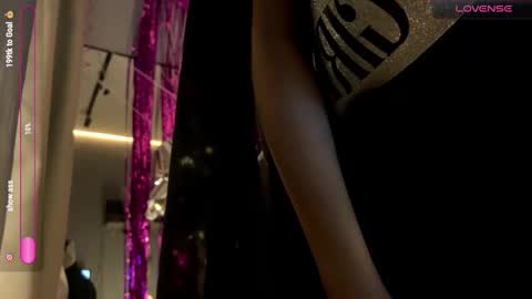 Rebecca Nikson online show from 15, 10, 2025