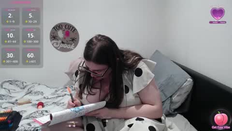 rebeccasummercam online show from 23, 9, 2025