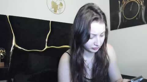 rebekarose online show from 12, 11, 2025