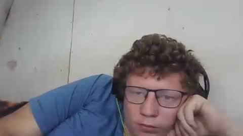 Snapshot of red454games454 chatting on 17, 1, 2025 zsax horny online show from 17, 1, 2025