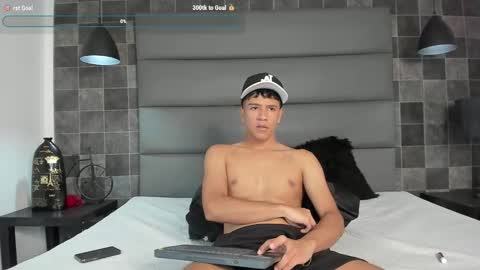 red_b333 online show from 1, 10, 2025