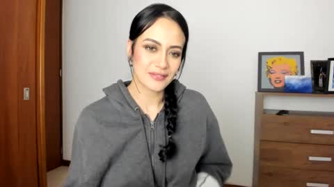 red_flower203 online show from 11, 1, 2025