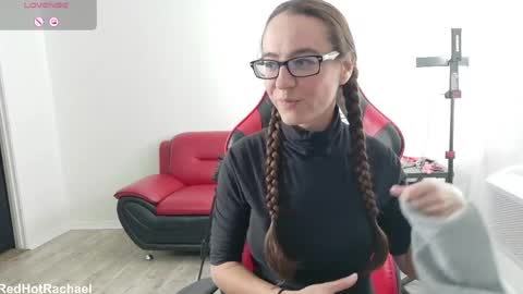 Snapshot of red_hot_rachael chatting on 20, 4, 2026 Red Hot Rachael online show from 20, 4, 2026
