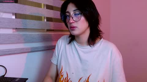 IG   OF red moonn online show from 16, 12, 2024