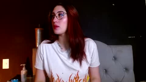 Snapshot of red_moonn chatting on 3, 7, 2026 IG OF red moonn online show from 3, 7, 2026