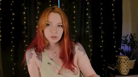 Snapshot of red_passsion chatting on 19, 7, 2026 Mia online show from 19, 7, 2026