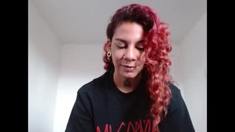Snapshot of red_savage_ chatting on 5, 3, 2026 Instagram Valerie yourdream online show from 5, 3, 2026