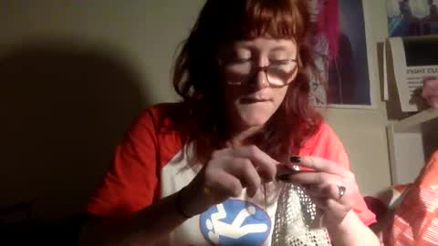 redcassie666 online show from 15, 4, 2026