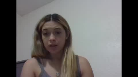 Snapshot of reddwaxx chatting on 5, 2, 2026 reddwaxx online show from 5, 2, 2026