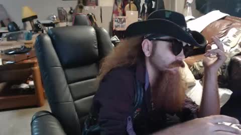 Snapshot of redhairedstrang3r chatting on 21, 10, 2025 RedHairedStrang3r online show from 21, 10, 2025