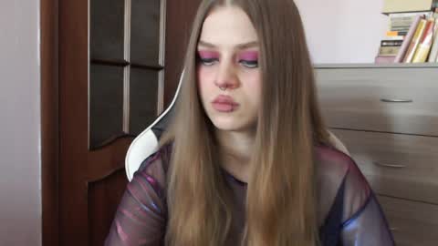 Lily online show from 17, 9, 2025