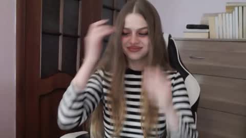 Snapshot of redhead_rabbit chatting on 19, 1, 2026 Lily online show from 19, 1, 2026