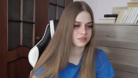 Snapshot of redhead_rabbit chatting on 5, 2, 2026 Lily online show from 5, 2, 2026