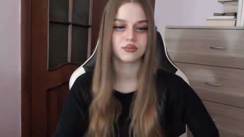 Snapshot of redhead_rabbit chatting on 24, 2, 2026 Lily online show from 24, 2, 2026