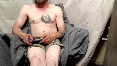 Snapshot of redheadlover828 chatting on 30, 1, 2025 Kevin online show from 30, 1, 2025