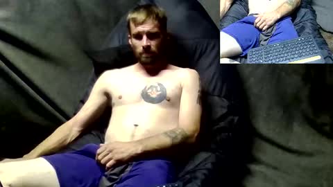 Snapshot of redheadlover828 chatting on 18, 10, 2025 Kevin online show from 18, 10, 2025