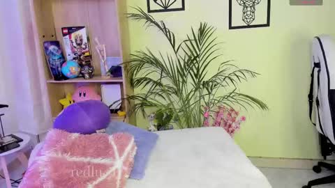 Snapshot of redlu_1 chatting on 7, 3, 2025 Lu Independiet model online show from 7, 3, 2025