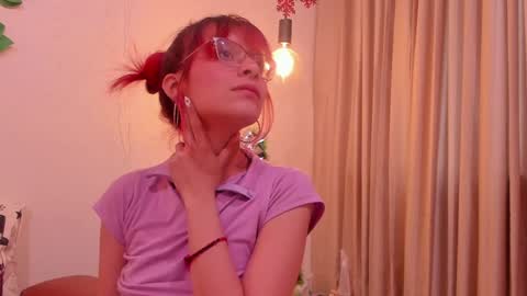 Snapshot of redmeloddy chatting on 9, 12, 2024 Meloddy online show from 9, 12, 2024