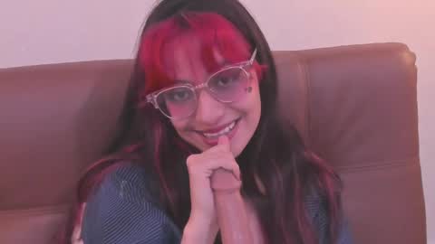 Snapshot of redmeloddy chatting on 27, 2, 2025 Meloddy online show from 27, 2, 2025