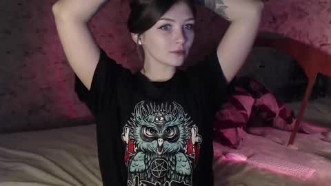 Snapshot of redmoonhead chatting on 5, 3, 2025 Ana online show from 5, 3, 2025