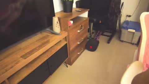 redski77 online show from 2, 11, 2025