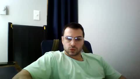 Snapshot of redstar461163 chatting on 9, 12, 2024 redstar461163 online show from 9, 12, 2024