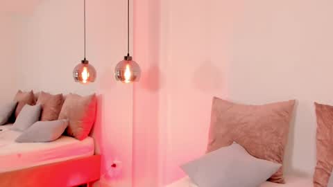 Regina  online show from 13, 9, 2025