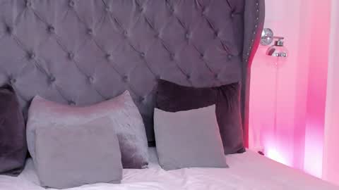 Snapshot of regina_noctixx chatting on 18, 1, 2026 Regina online show from 18, 1, 2026