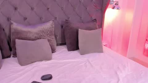 Snapshot of regina_noctixx chatting on 22, 2, 2026 Regina online show from 22, 2, 2026