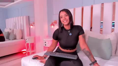 Snapshot of regina_noctixx chatting on 29, 5, 2026 Regina online show from 29, 5, 2026