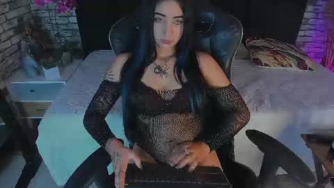 Snapshot of regina_storm chatting on 26, 6, 2026 online show from 26, 6, 2026