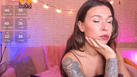 ReginaHawkinss online show from 15, 10, 2025