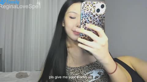 Snapshot of reginainspace chatting on 26, 5, 2026 Regina online show from 26, 5, 2026