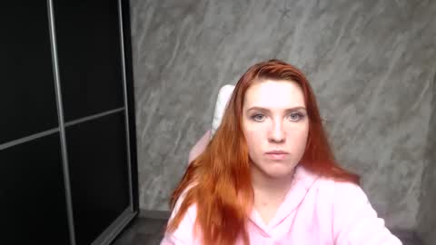 Snapshot of reginasmilee chatting on 2, 2, 2026 Regina online show from 2, 2, 2026