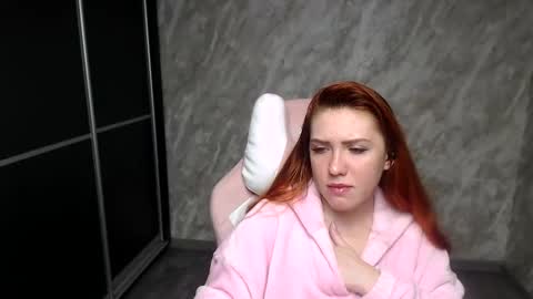 Snapshot of reginasmilee chatting on 3, 2, 2026 Regina online show from 3, 2, 2026