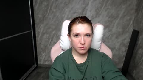 Snapshot of reginasmilee chatting on 19, 2, 2026 Regina online show from 19, 2, 2026