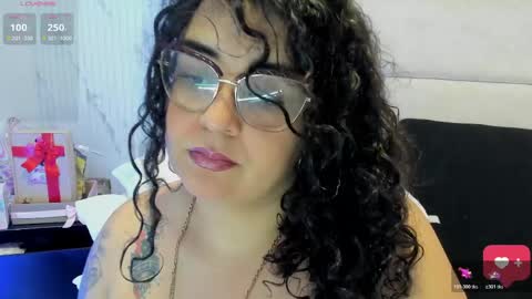 Snapshot of reginavegaa chatting on 3, 6, 2026 reginavegaa online show from 3, 6, 2026