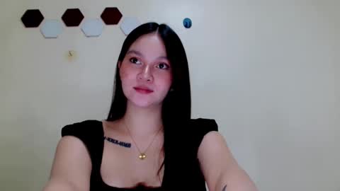 Snapshot of reignxxxx chatting on 25, 5, 2026 Rei online show from 25, 5, 2026