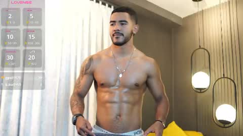 Snapshot of reik_von chatting on 17, 6, 2026 Reik online show from 17, 6, 2026