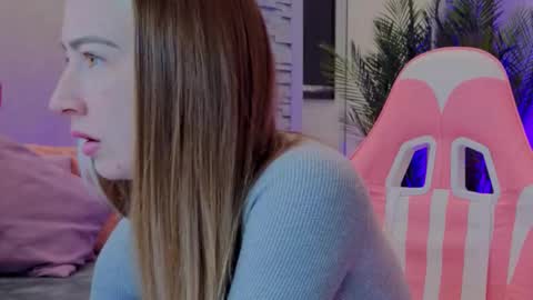 reina cummings online show from 16, 12, 2025