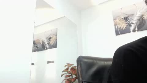 C R I S online show from 17, 9, 2025