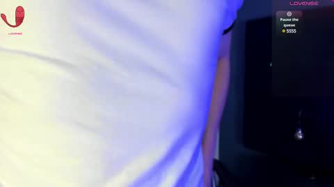 RemiBlythe online show from 5, 2, 2025